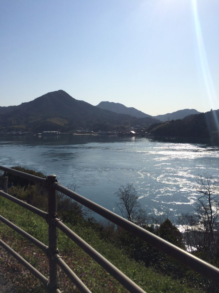 しまなみ海道から見た海