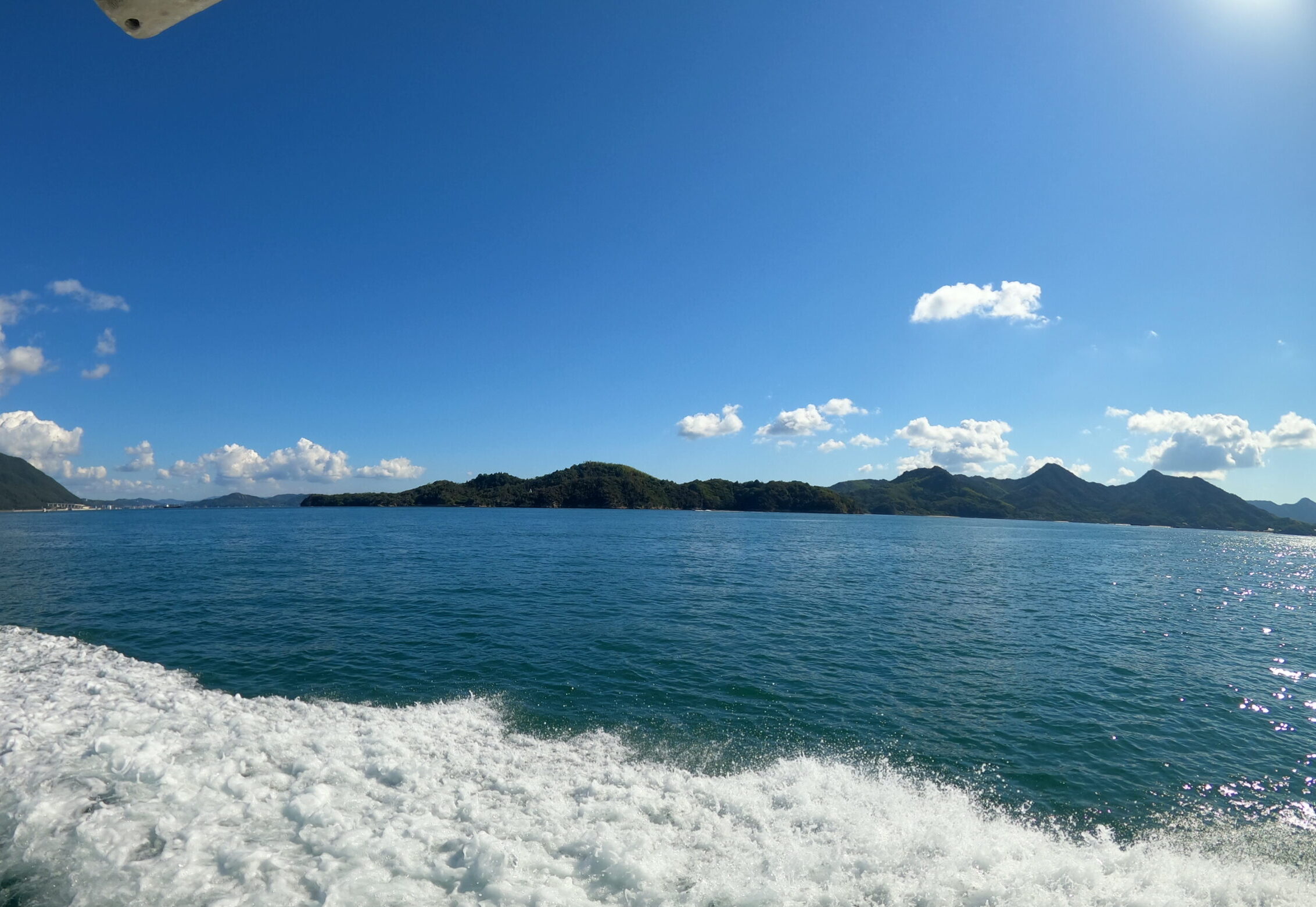 三原港からラビットラインで大久野島へ 瀬戸内海をクルージング 三原港からラビットラインで大久野島へ 瀬戸内海をクルージング